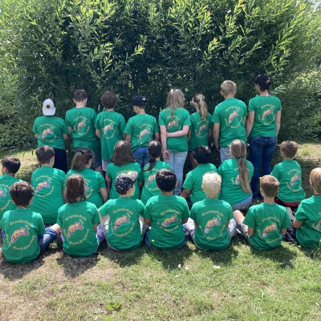 Gruppenfoto_Erdmännchen Groß.jpeg