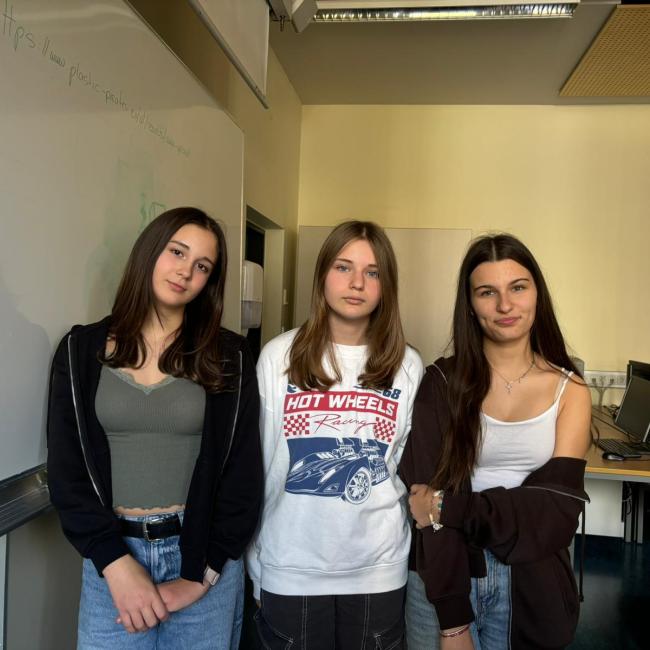 ede664e0-31bb-4817-bcb8-2cf5f434cdba.jpg